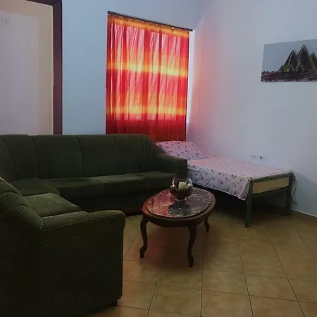Eros' Apartment Sarande