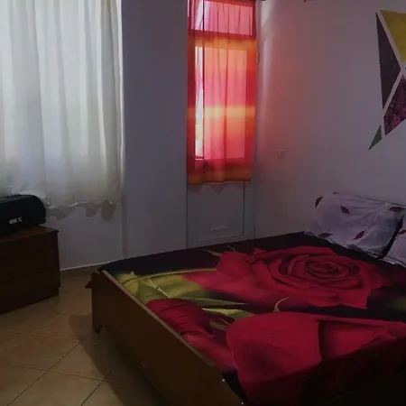 Eros' Apartment * Sarande